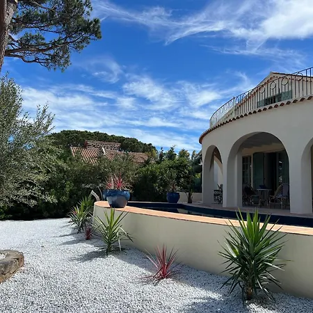 Maison D'orange - La Pinede * Сен-Тропе