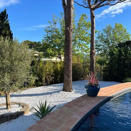 Апартаменты Maison D'orange - La Pinede