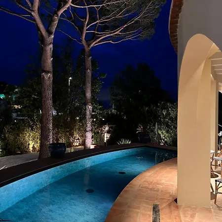 Апартаменты Maison D'orange - La Pinede